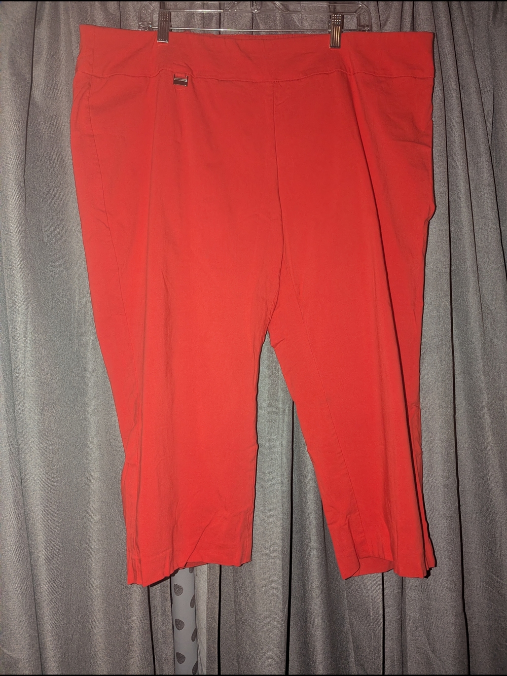 ALFANI WOMAN Tummy Control Stretch Capri Pants 24W